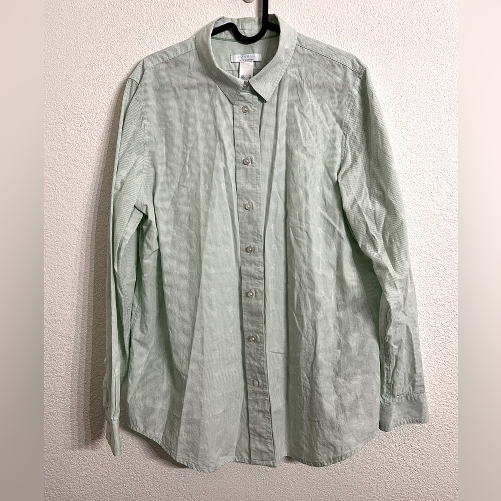 3/$30 Liz Claiborne Button Down Shirt